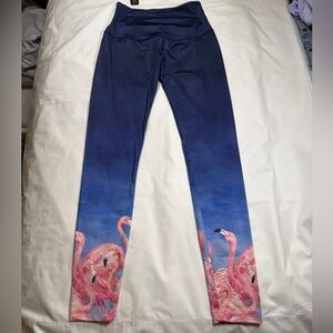 Beyond Yoga Midnight Blue leggings with Flamingos